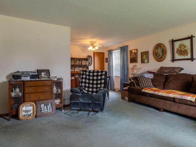 3547 Noe Bixby Road, Columbus, OH 43232 Photo 7