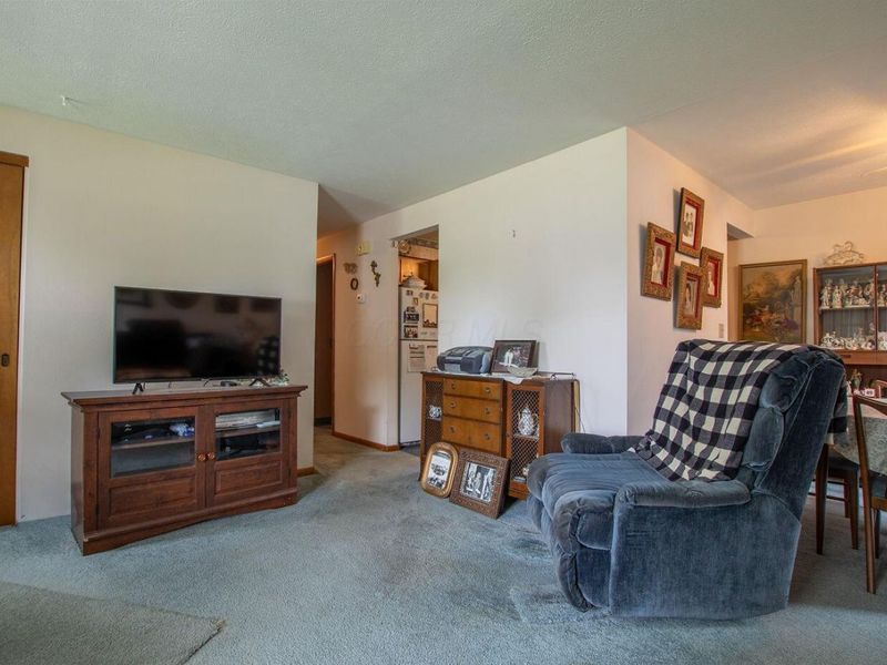 3547 Noe Bixby Road, Columbus, OH 43232 Photo 8