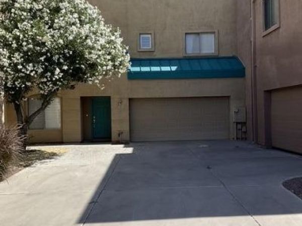 1015 S VAL VISTA Drive, Unit 33, Mesa, AZ 85204