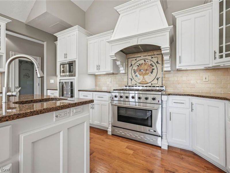 1803 Whisper Bluff Trail, Hinckley, OH 44233 Photo 21