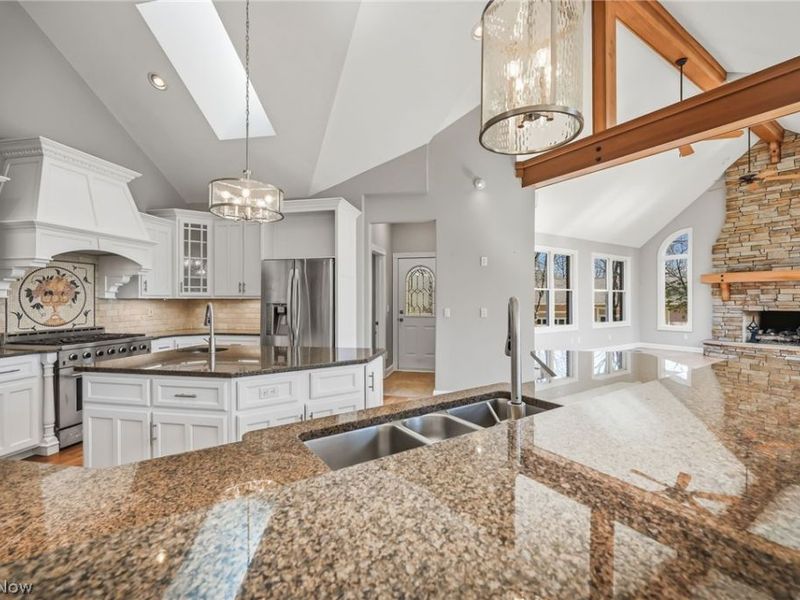 1803 Whisper Bluff Trail, Hinckley, OH 44233 Photo 23