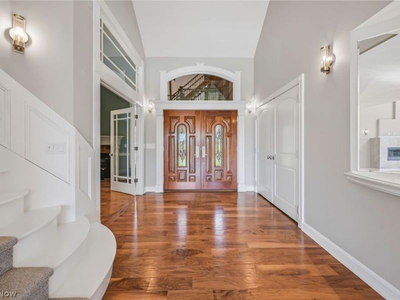 1803 Whisper Bluff Trail, Hinckley, OH 44233 Photo 8