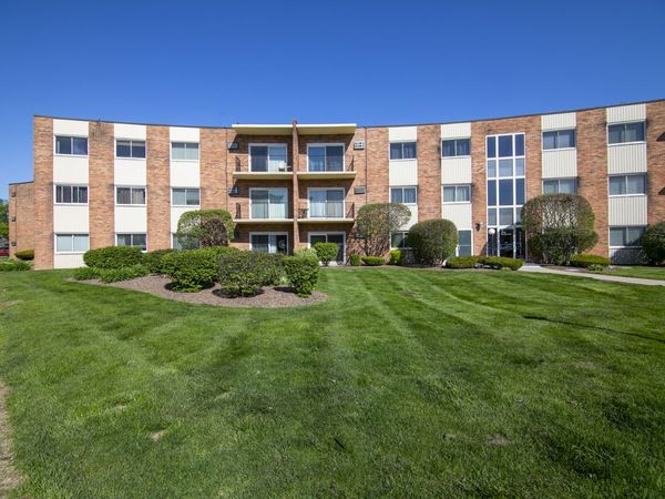 9724 S Karlov Avenue , Unit 105, Oak Lawn, IL 60453