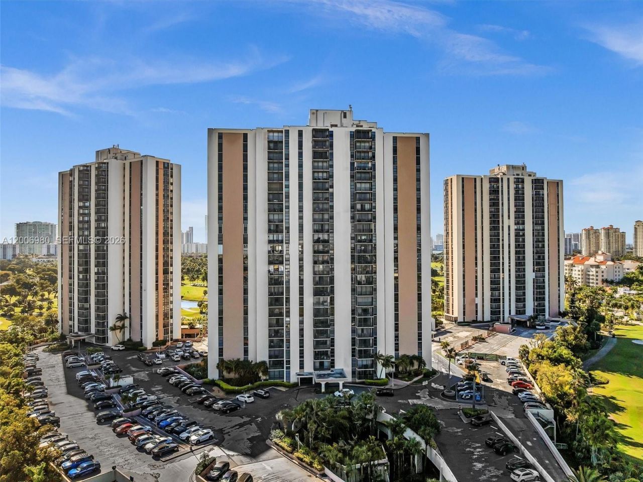 20301 W Country Club Dr , Unit 622, Aventura, FL 33180 Photo