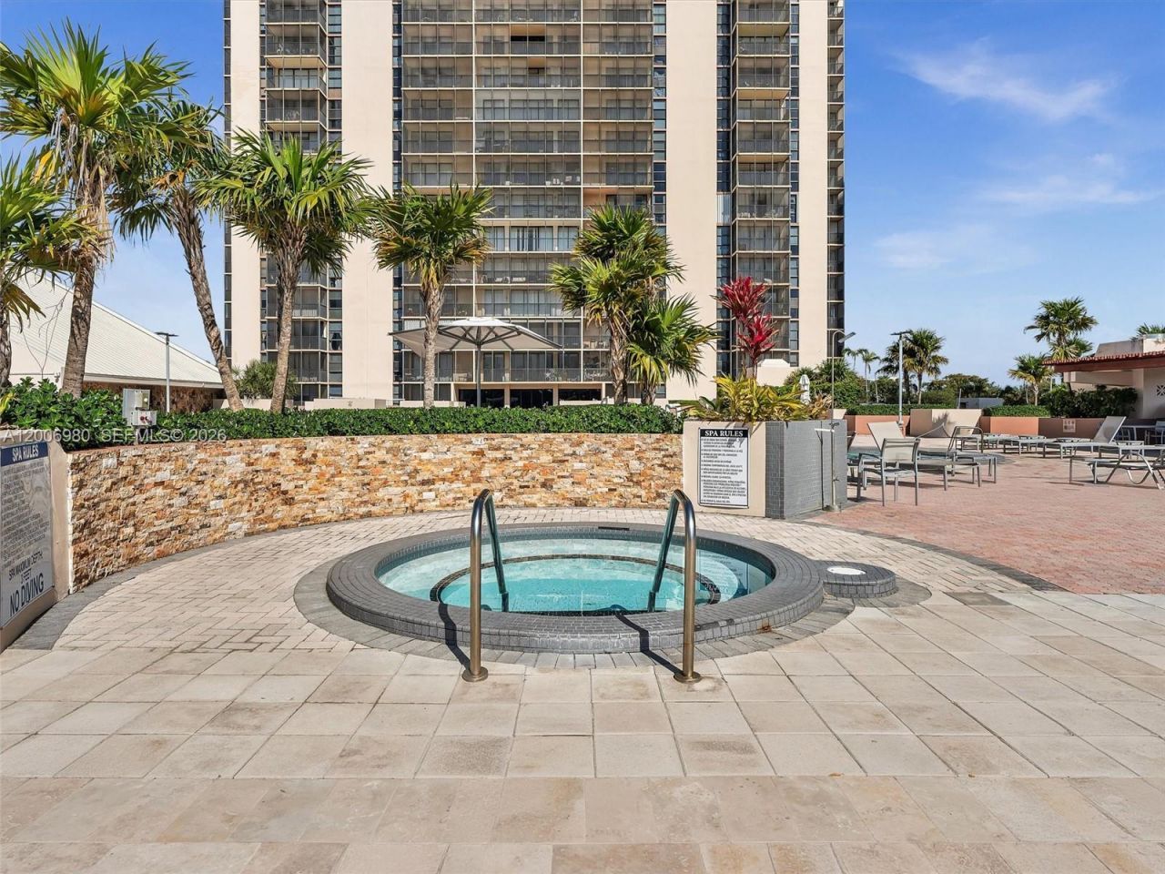 20301 W Country Club Dr , Unit 622, Aventura, FL 33180 Photo