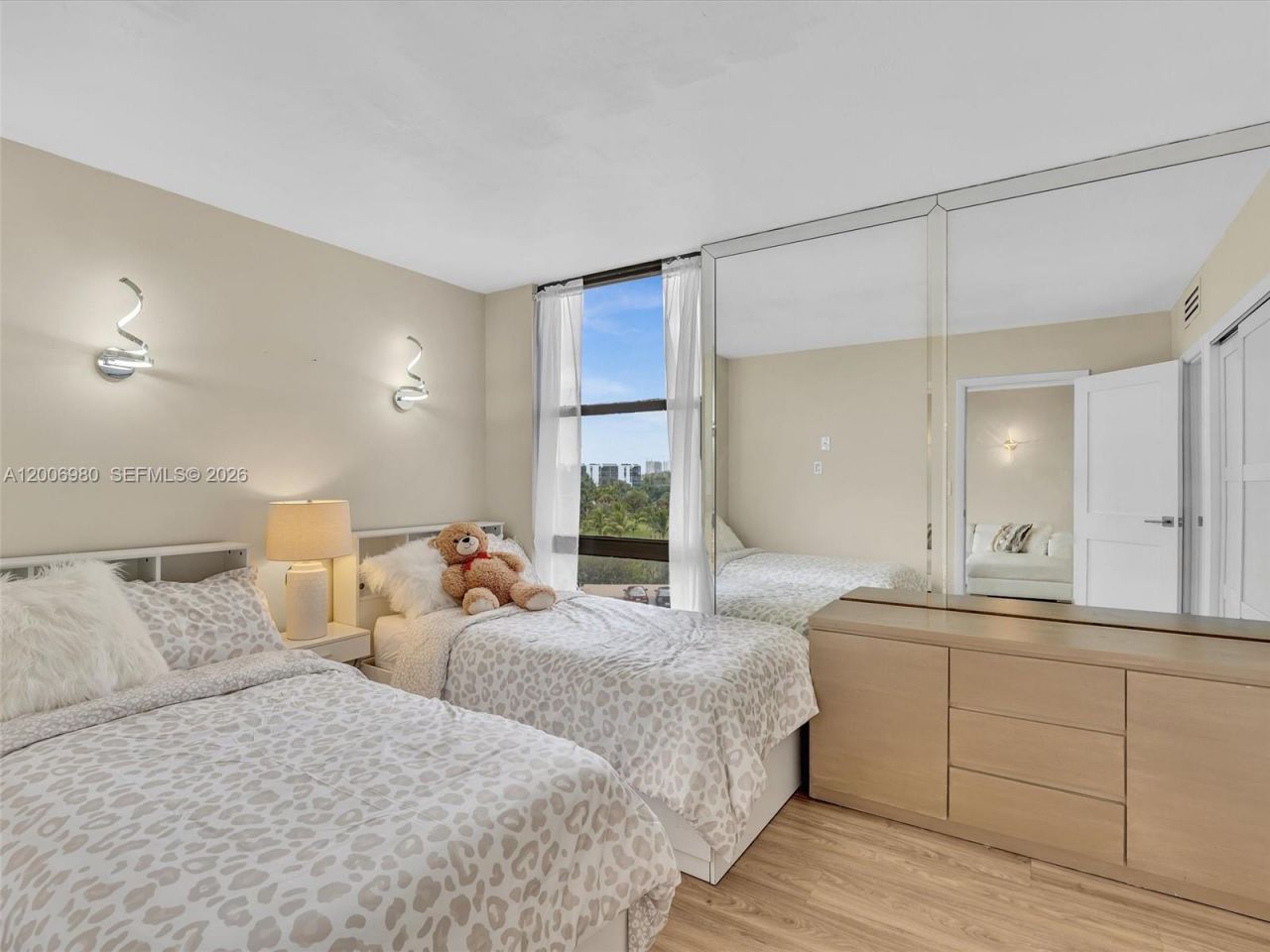 20301 W Country Club Dr, Unit 622, Aventura, FL 33180 Photo