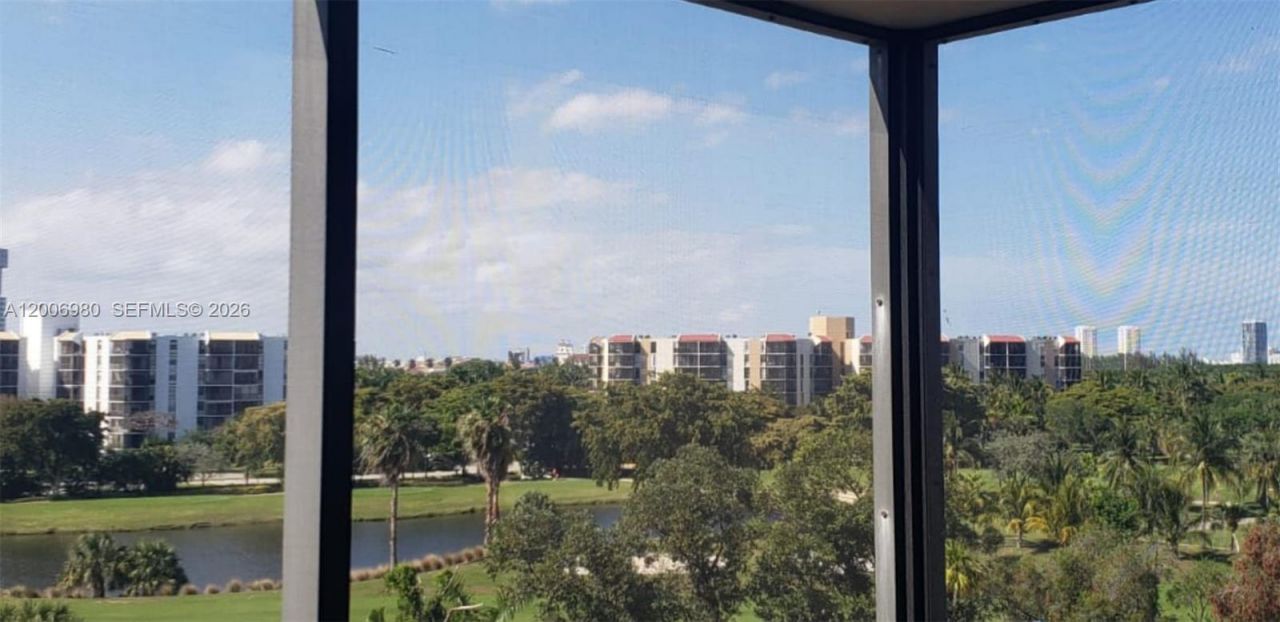 20301 W Country Club Dr , Unit 622, Aventura, FL 33180 Photo