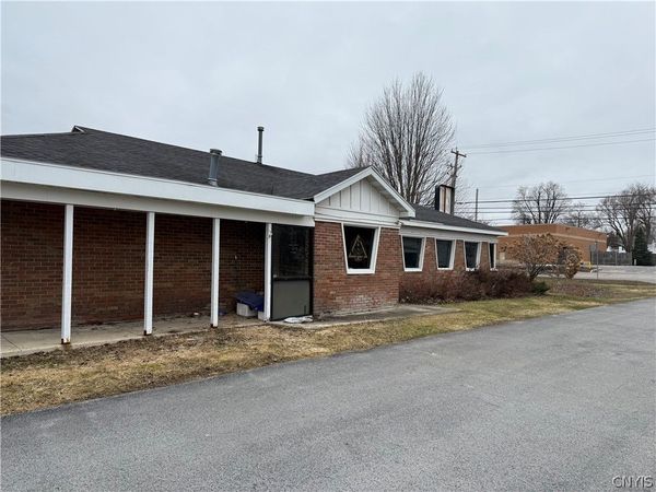 140 Eastern Boulevard , Watertown, NY 13601