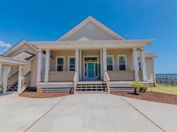 1636 Moonraker Dr, Milton, FL 32583