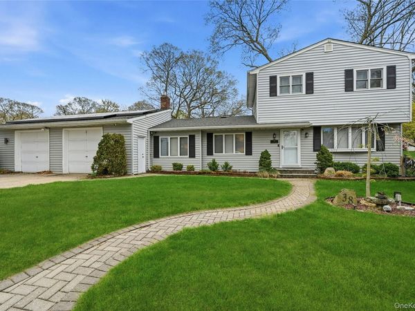 38 Ormond Avenue , Selden, NY 11784