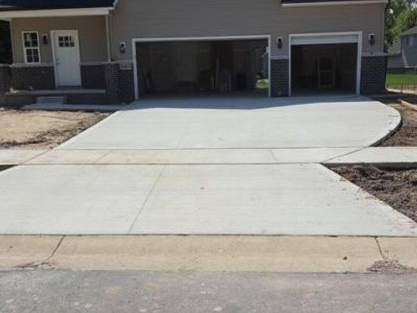 30815 Lower Ridge Drive, New Boston, MI 48164