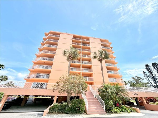 7430 SUNSHINE SKYWAY LANE S, Unit 501, ST PETERSBURG, FL 33711