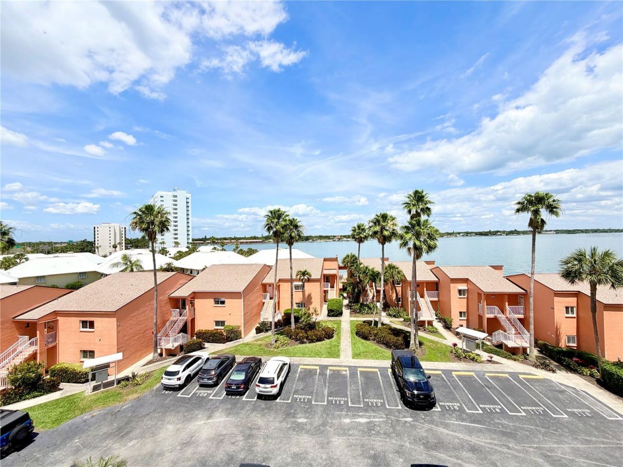 7430 Sunshine Skyway Lane S, Unit 501, Saint Petersburg, FL 33711 Photo