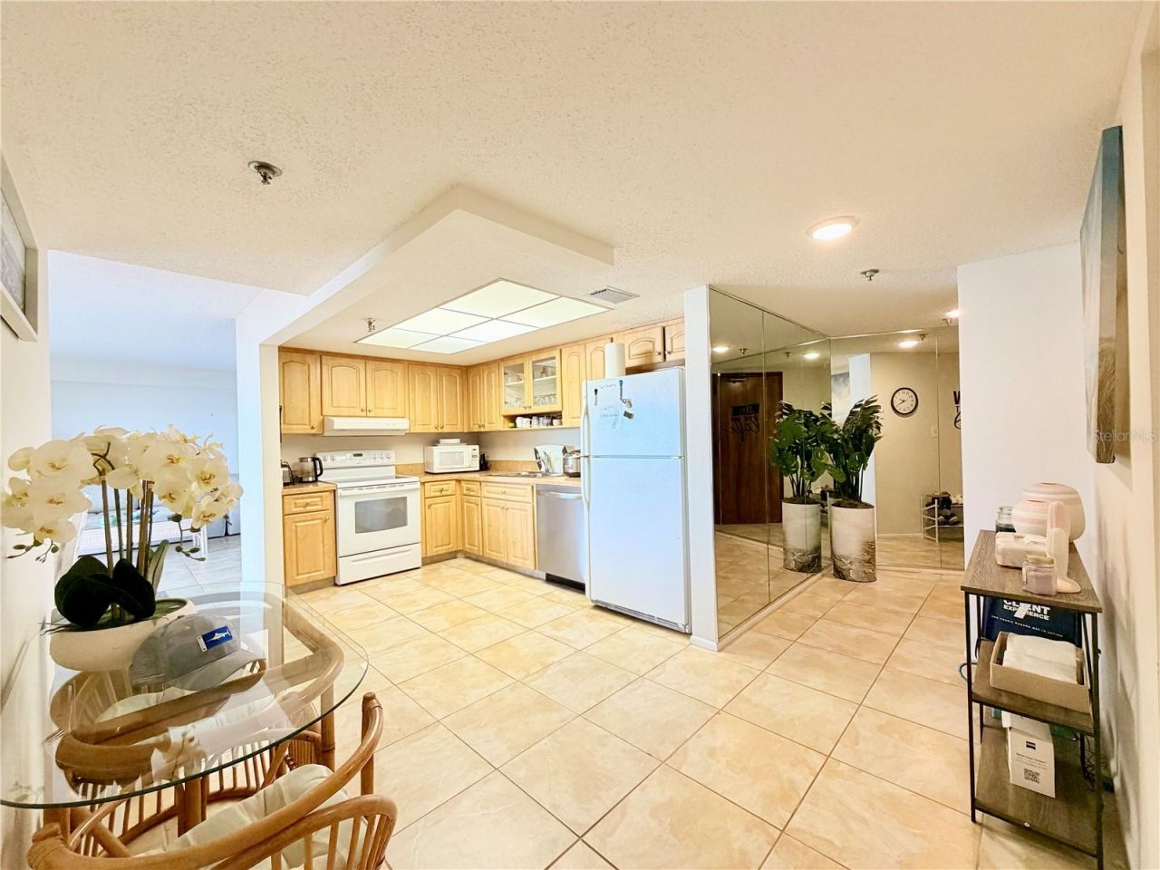 7430 Sunshine Skyway Lane S, Unit 501, Saint Petersburg, FL 33711 Photo