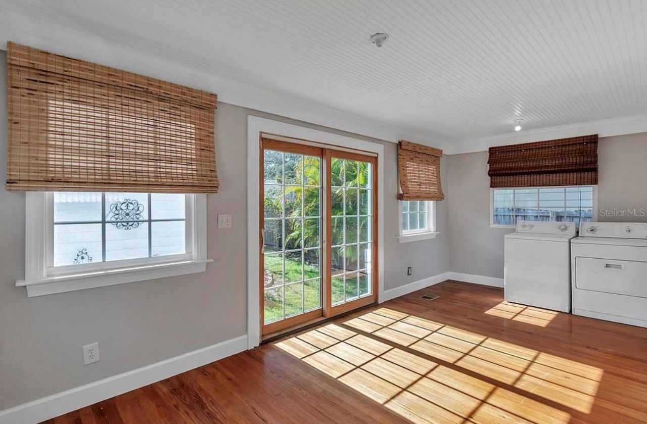 316 18th Avenue Ne, Saint Petersburg, FL 33704 Photo