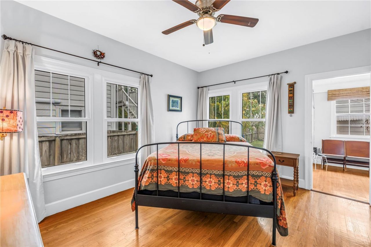 316 18th Avenue Ne, Saint Petersburg, FL 33704 Photo