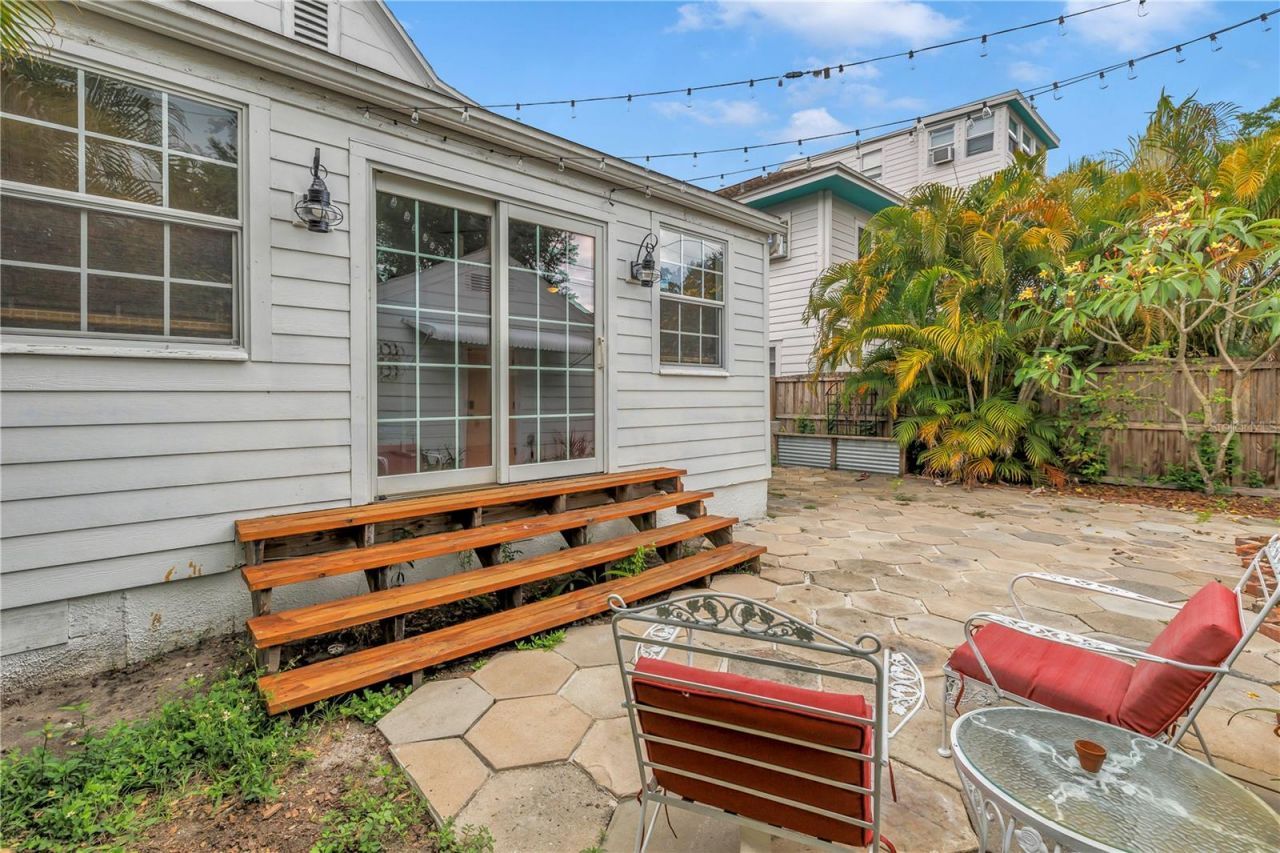 316 18th Avenue Ne, Saint Petersburg, FL 33704 Photo