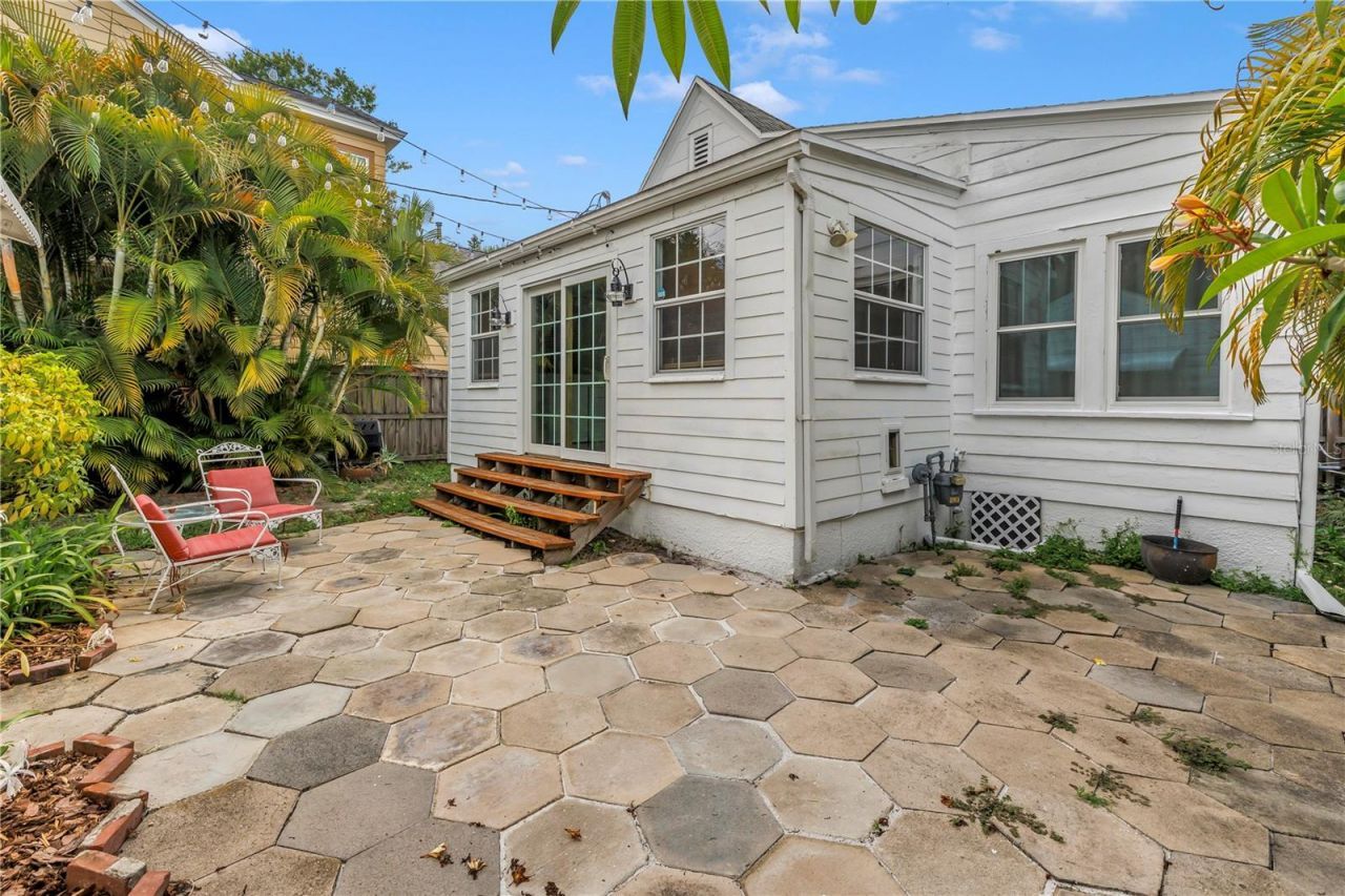 316 18th Avenue Ne, Saint Petersburg, FL 33704 Photo