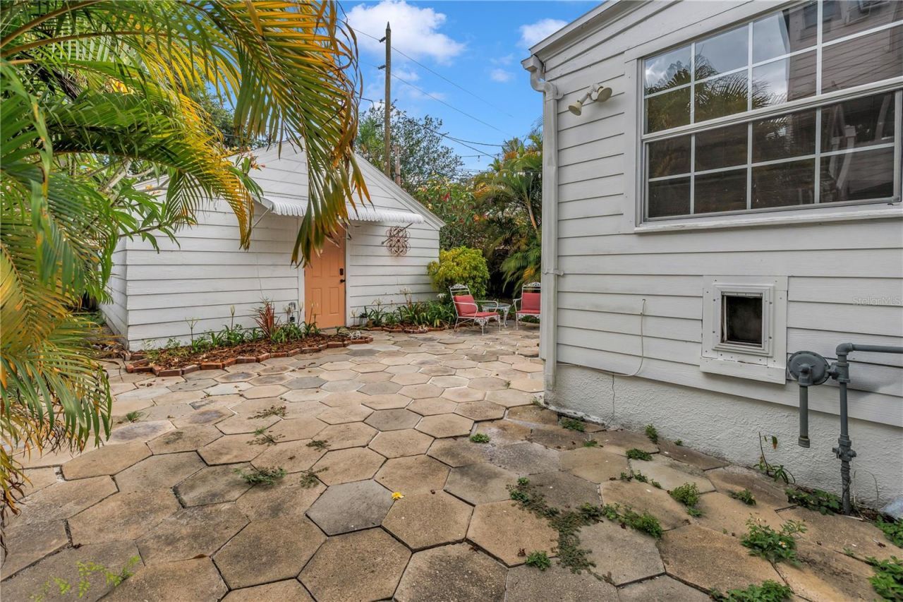 316 18th Avenue Ne, Saint Petersburg, FL 33704 Photo