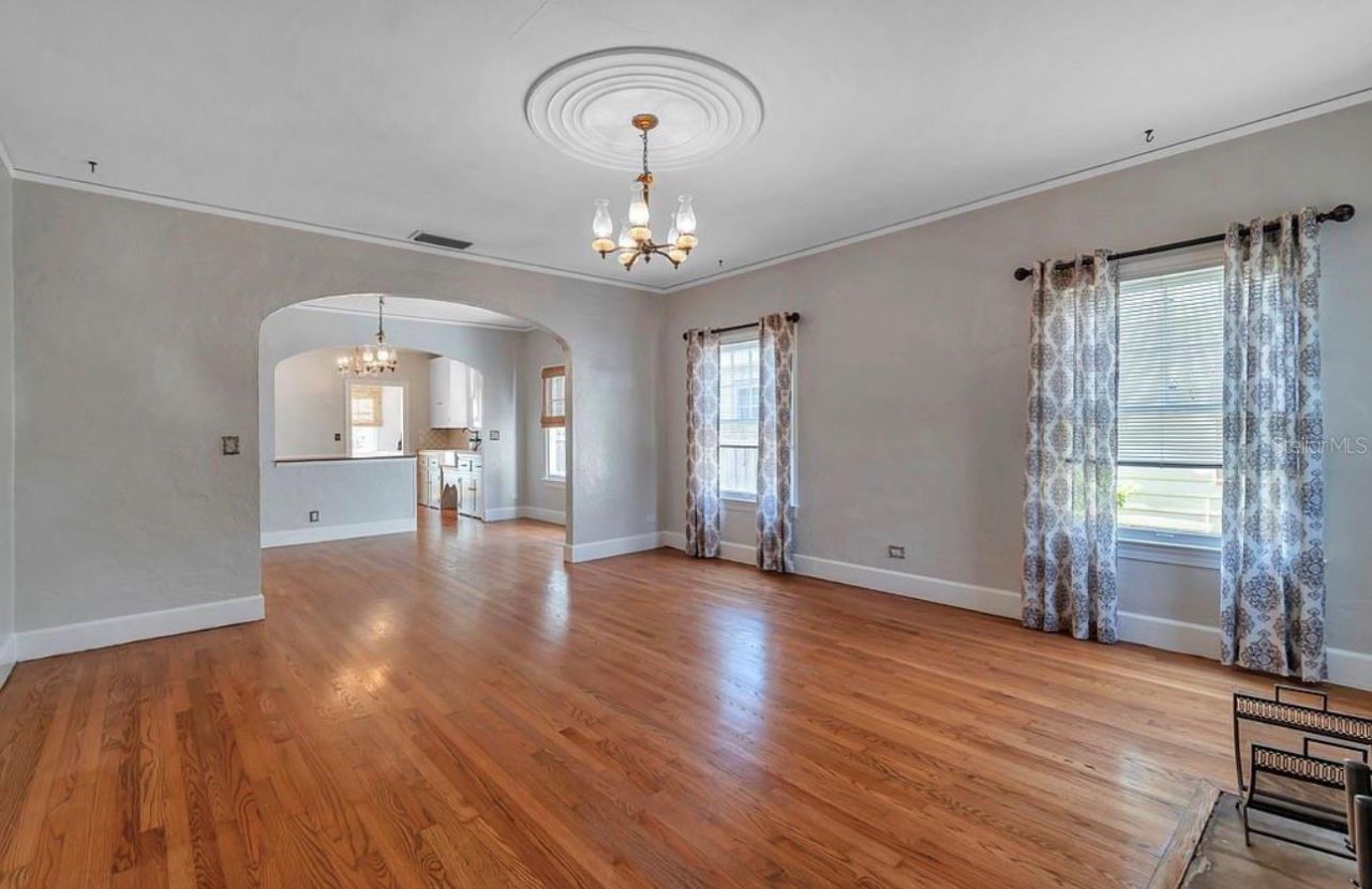 316 18th Avenue Ne, Saint Petersburg, FL 33704 Photo