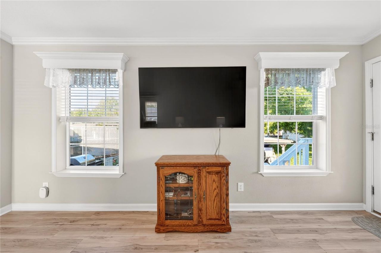 31609 Terrace Drive , Tavares, FL 32778 Photo