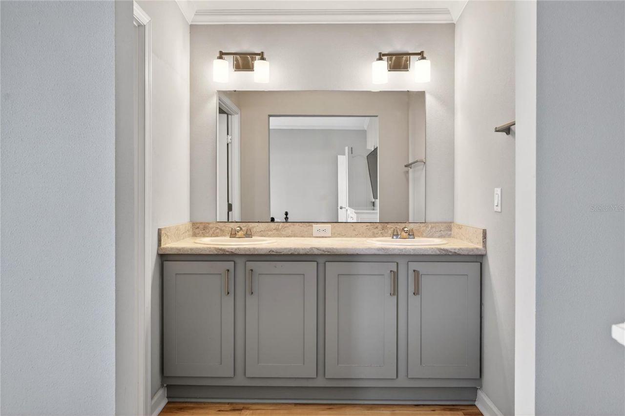 31609 Terrace Drive , Tavares, FL 32778 Photo