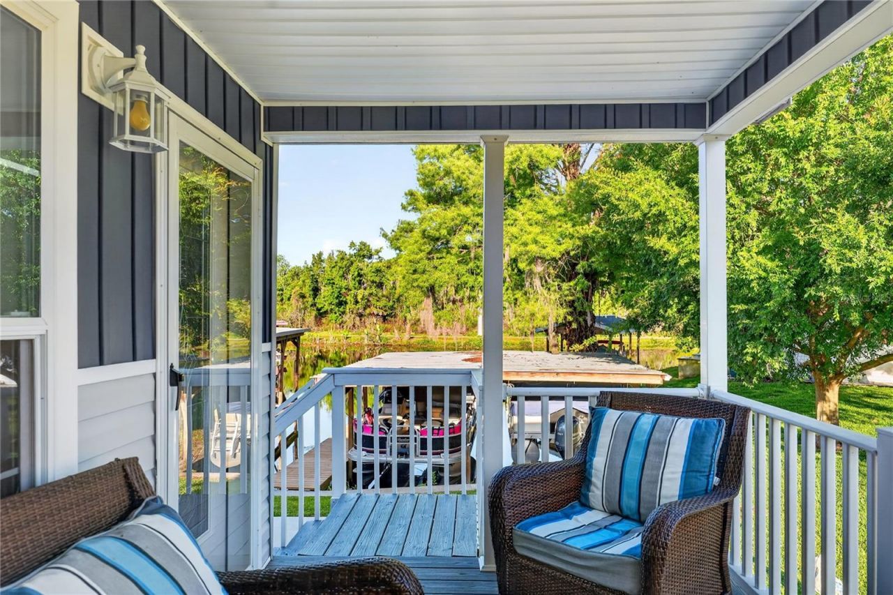 31609 Terrace Drive , Tavares, FL 32778 Photo