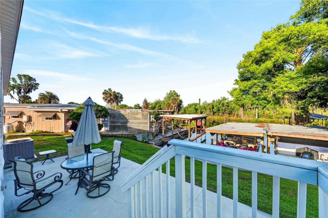 31609 Terrace Drive , Tavares, FL 32778 Photo