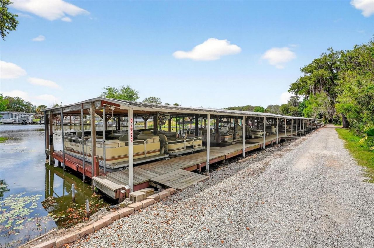 31609 Terrace Drive , Tavares, FL 32778 Photo