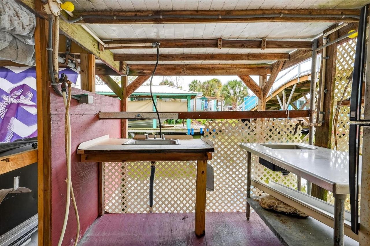 31609 Terrace Drive , Tavares, FL 32778 Photo