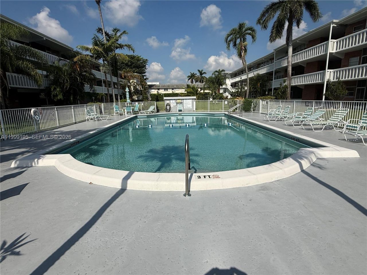 141 NE 10th Ave , Unit 17B, Hallandale Beach, FL 33009 Photo