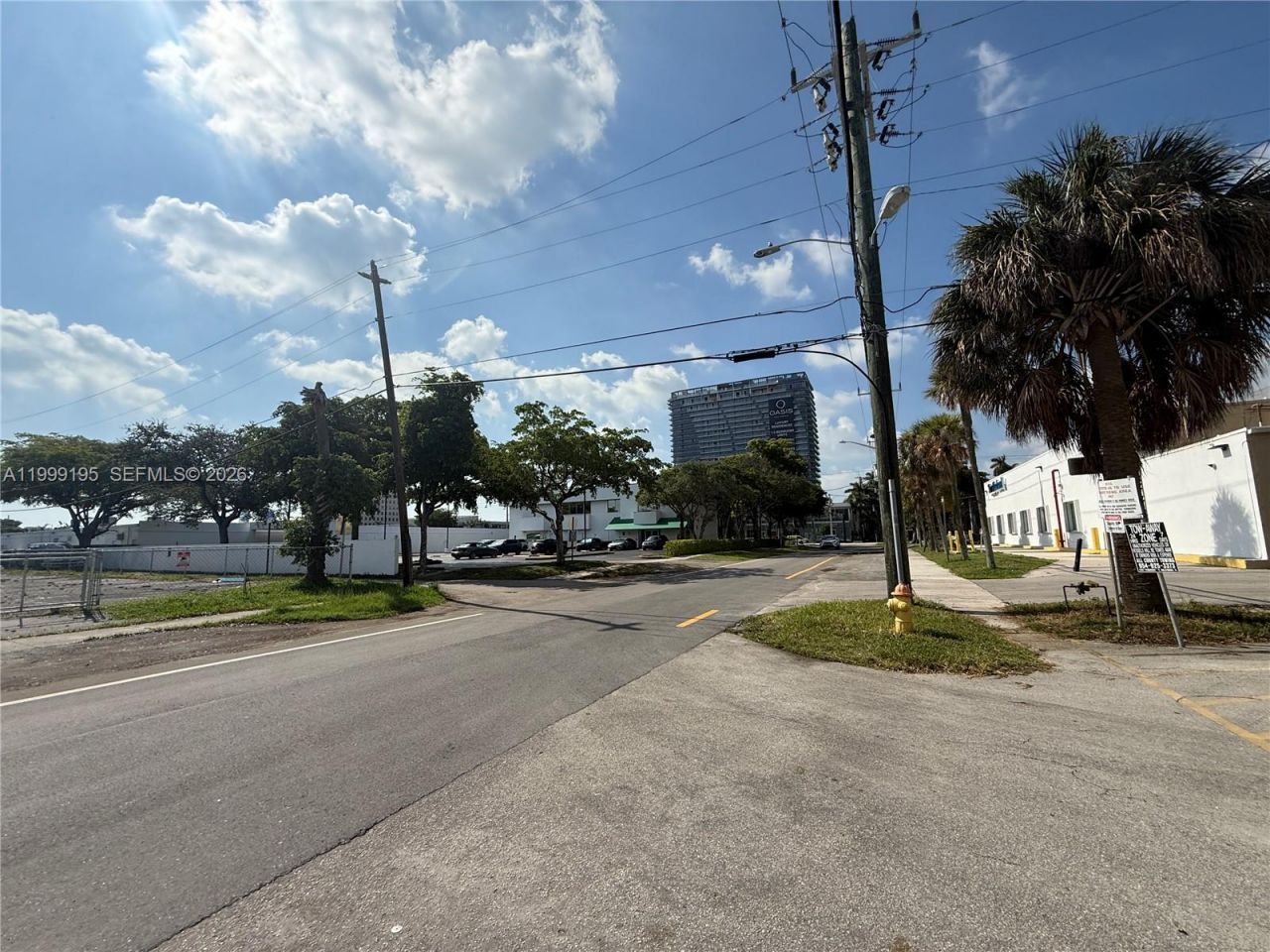 141 NE 10th Ave , Unit 17B, Hallandale Beach, FL 33009 Photo