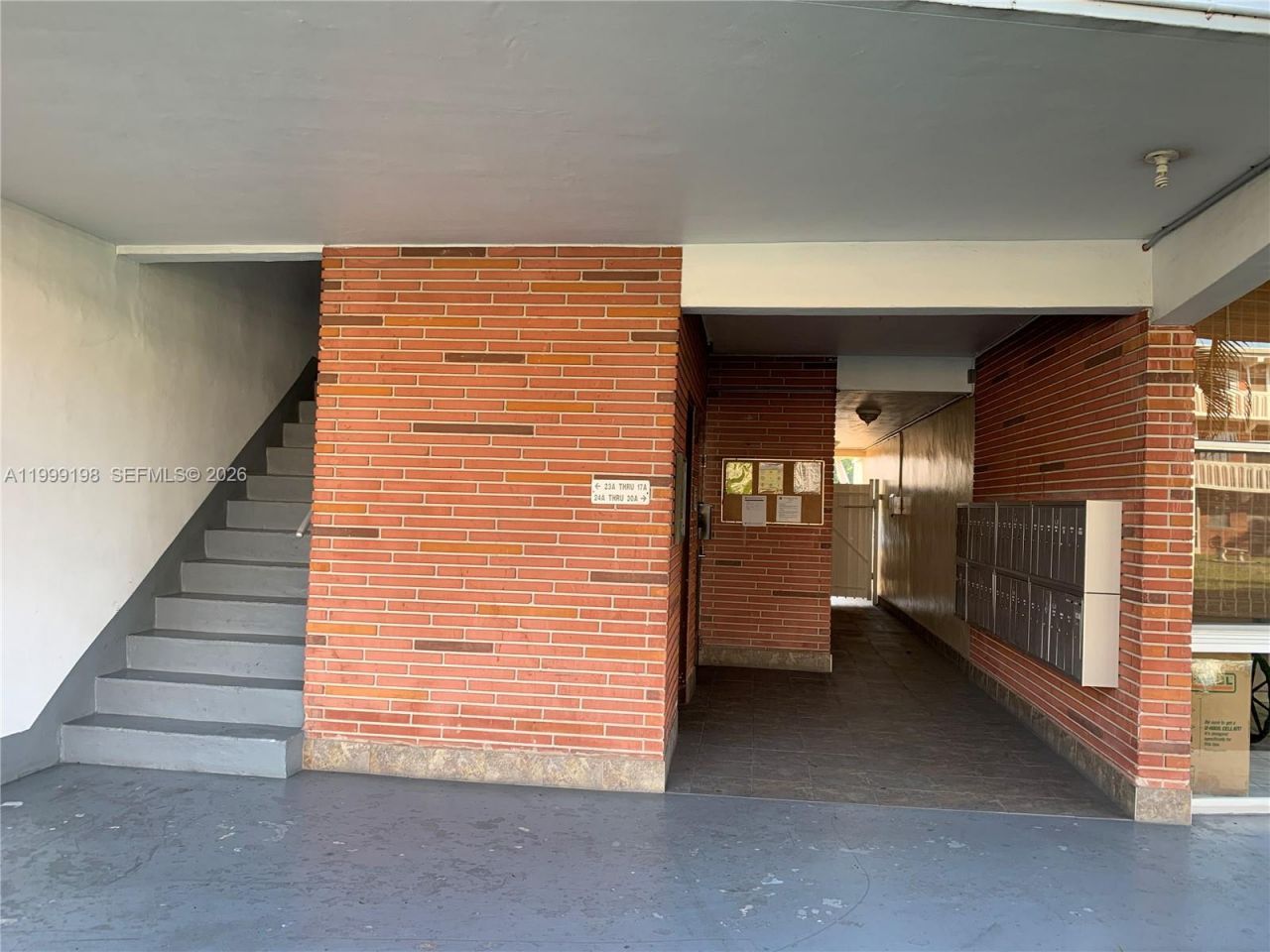 141 NE 10th Ave , Unit 17B, Hallandale Beach, FL 33009 Photo