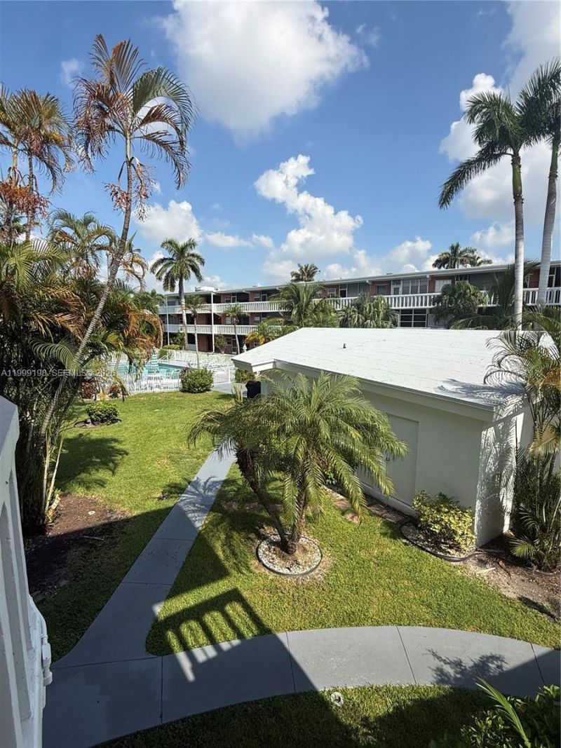 141 NE 10th Ave , Unit 17B, Hallandale Beach, FL 33009 Photo