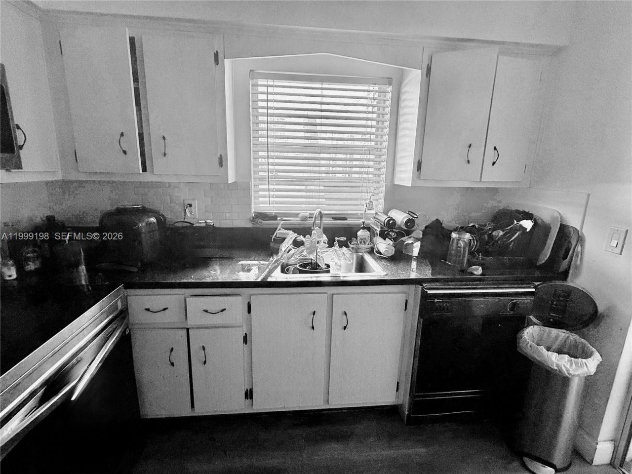 141 NE 10th Ave , Unit 17B, Hallandale Beach, FL 33009 Photo