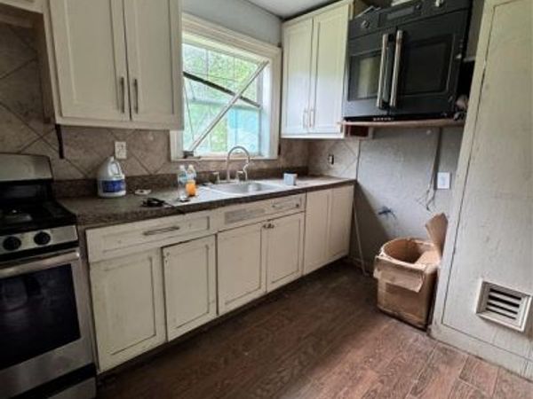 8641 Craige Drive , Dallas, TX 75217