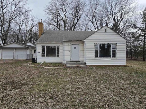 813 S Sycamore Ave, Sioux Falls, SD 57110