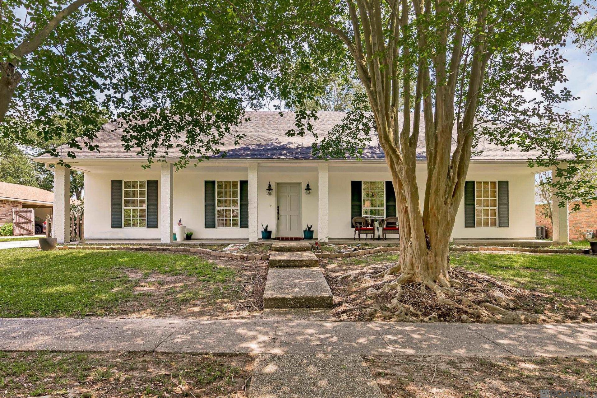 1324 Chippenham Dr, Baton Rouge, LA 70808 Main Photo