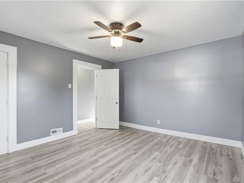 2909 Hoover Avenue, Dayton, OH 45402 Photo 23