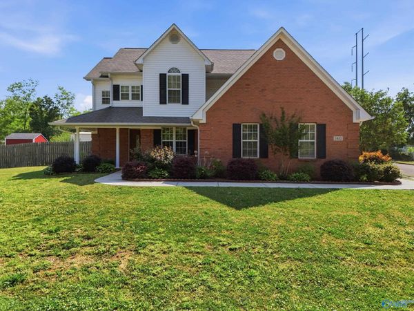 140 Shelly Lane, Huntsville, AL 35810