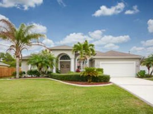 6619 NW Omega Road, Port St. Lucie, FL 34983