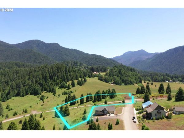 Bugle Loop, Unit TL 1305, Oakridge, OR 97463