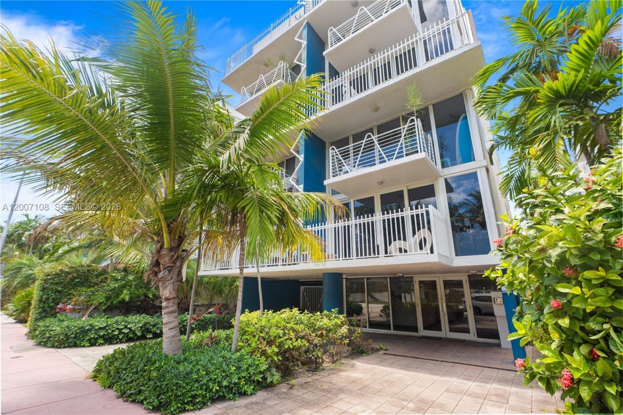7824 Collins Ave, Unit 401, Miami Beach, FL 33141 Photo
