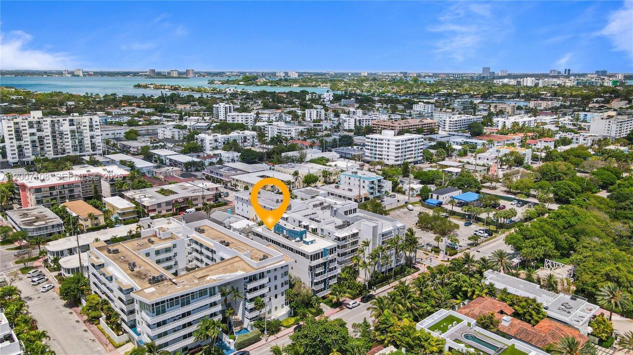 7824 Collins Ave, Unit 401, Miami Beach, FL 33141 Photo