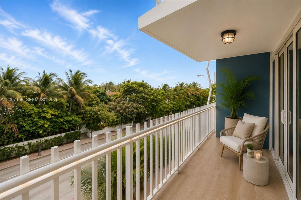 7824 Collins Ave, Unit 401, Miami Beach, FL 33141 Photo