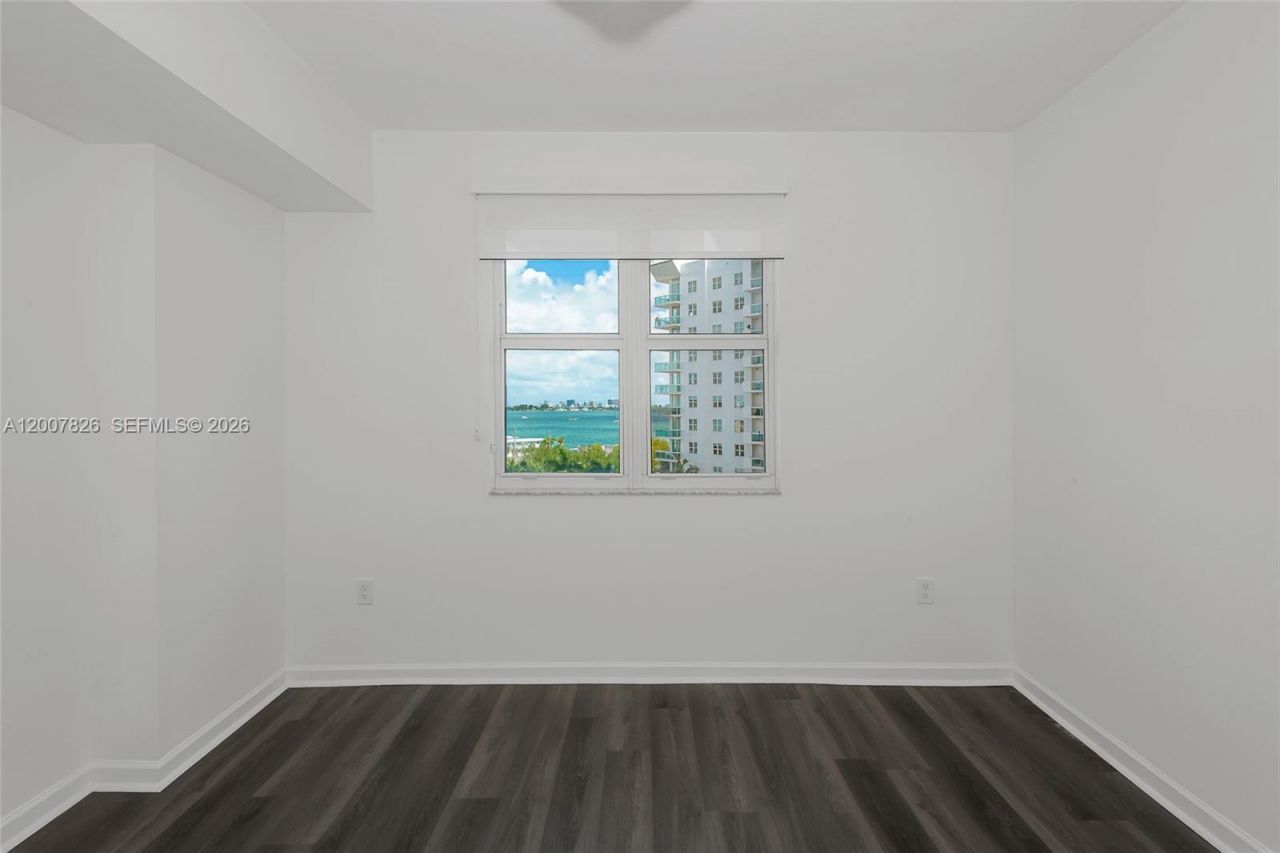 7900 Harbor Island Dr, Unit 703, North Bay Village, FL 33141 Photo