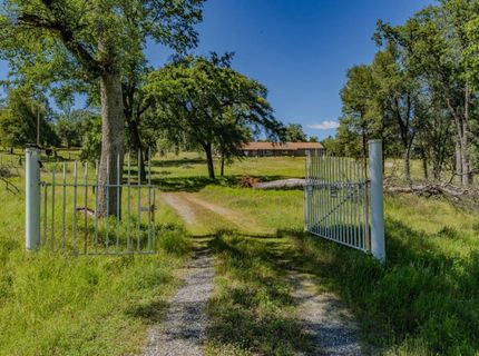 5039 Old Emigranttrail East, Mountain Ranch, CA 95246 Photo