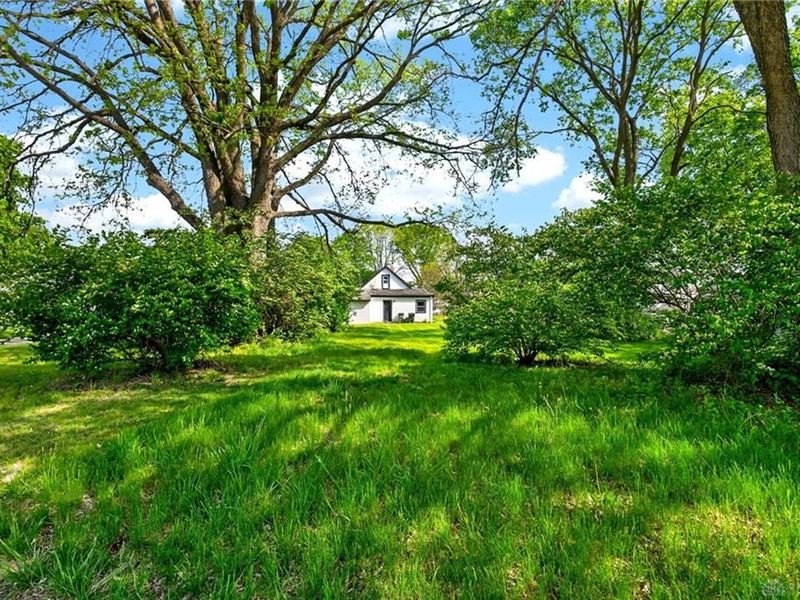 830 Washington, Troy, OH 45373 Photo 32