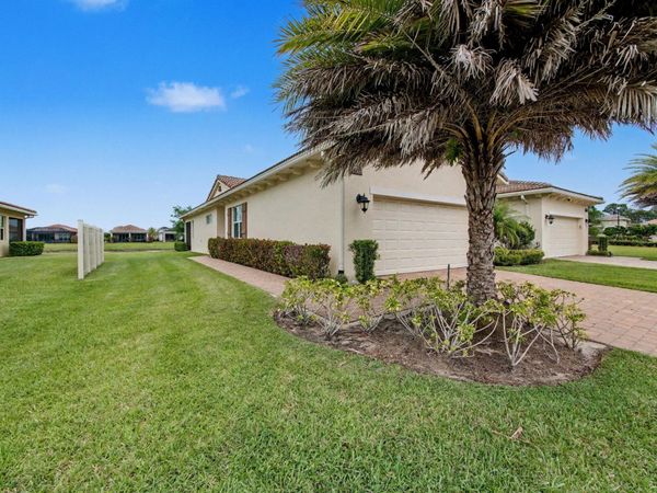 24072 SW Firenze Way, Port St. Lucie, FL 34986