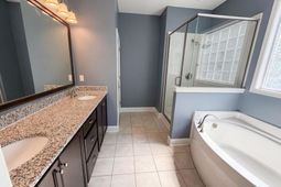 403 Eagle Claw Court  photo 4